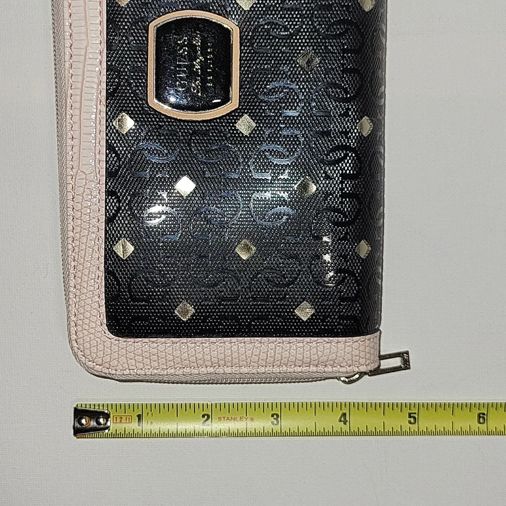 GUESS wallet in pink & black NWOT